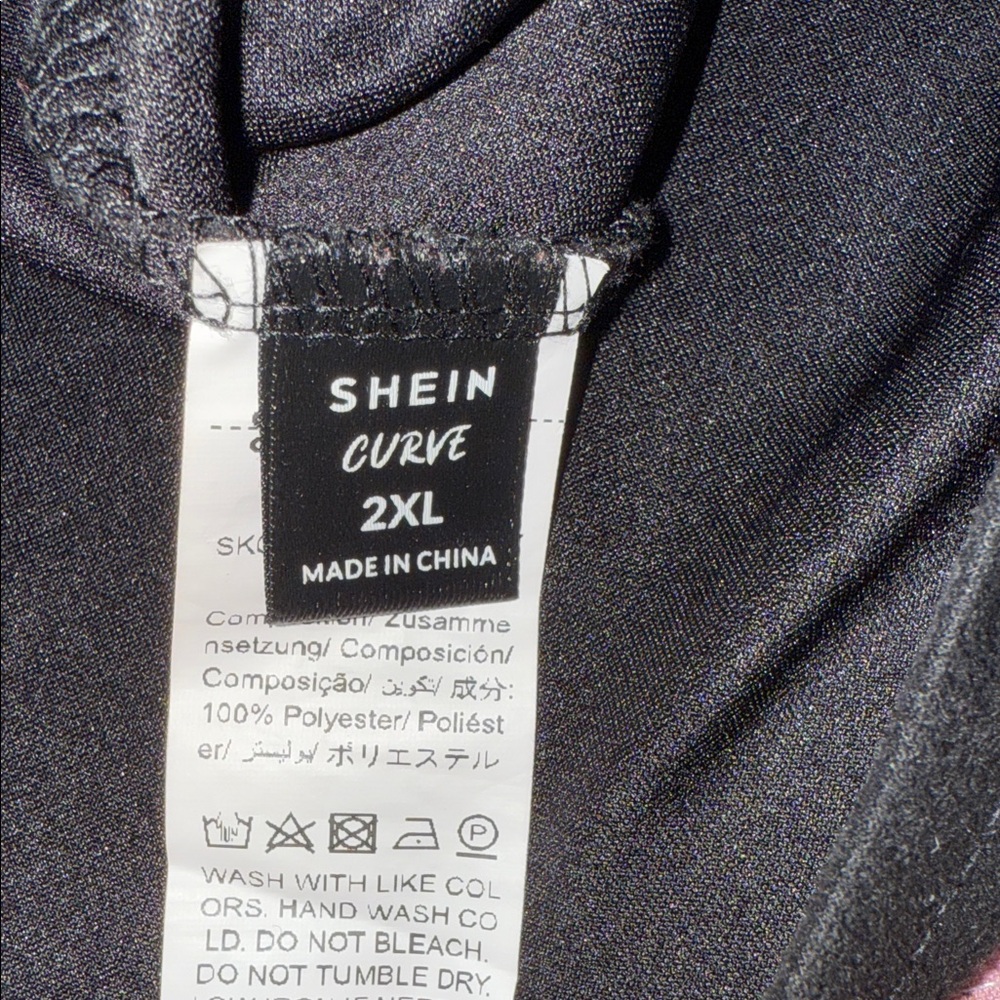 SHEIN Black Curve Mini Skirt - Picture 3 of 8